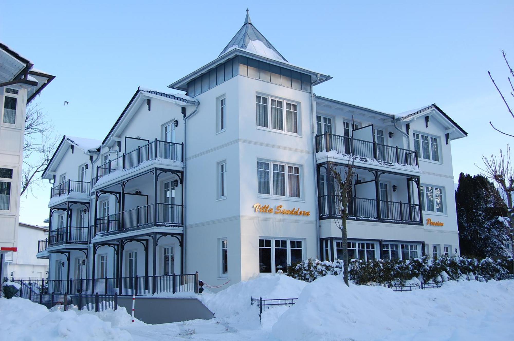 Pension Sanddorn Mit Cafe Carlssons Остзебад Бинц Екстериор снимка